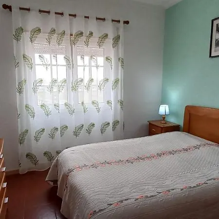 Casa Olhos De Mar - 7 Min Pe Peniche